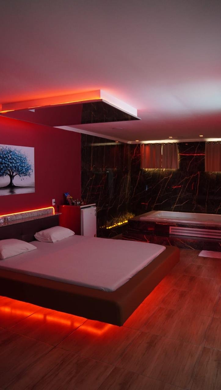 fefc8cbb-2329-454c-90ec-f559c88aa0dc